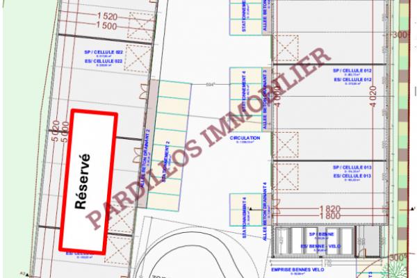 VERSON - A VENDRE sur terrain de 5 214 m² - Bâtiment de 1 181 m² divisible pour activité professionnelle