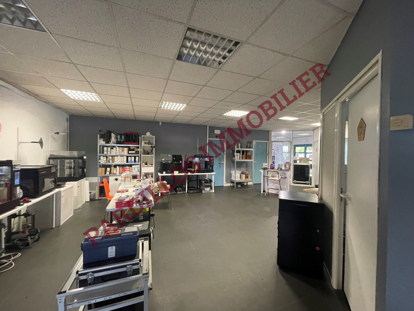 MONDEVILLE - A Louer -ENSEMBLE de BUREAUX de 150 m²