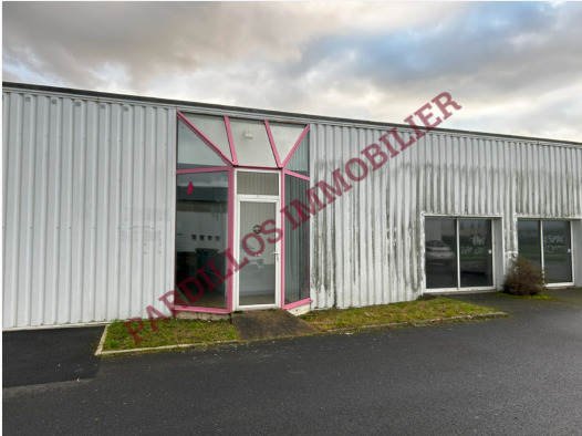 CAEN - LOCAL COMMERCIAL - A Vendre - Bâtiment de 680 m² divisible en 3 cellules à partir de 202 m²