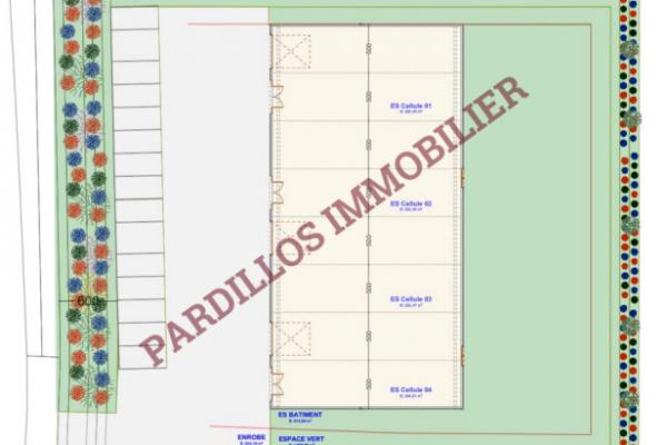 DOUVRES LA DELIVRANDE - A VENDRE sur terrain de 3 547 m² - Bâtiment de 960 m² divisible en Cellules pour activité professionnelle