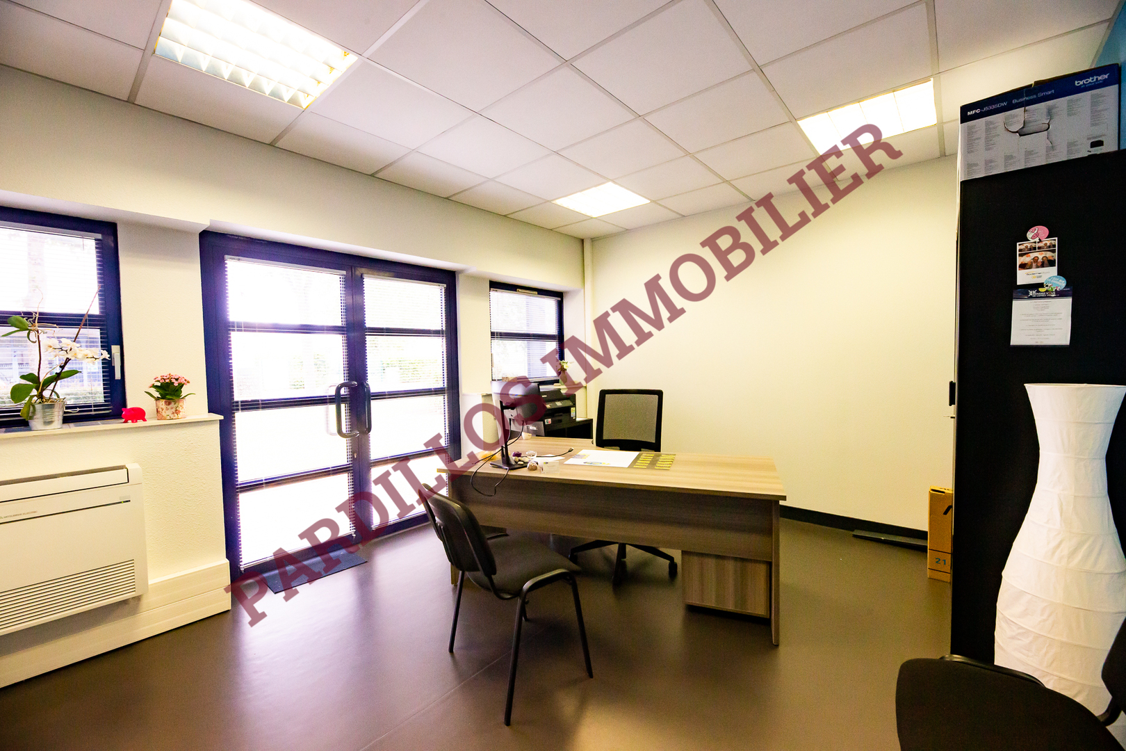 MONDEVILLE - A Louer -BUREAU  MEUBLE de 11 m²